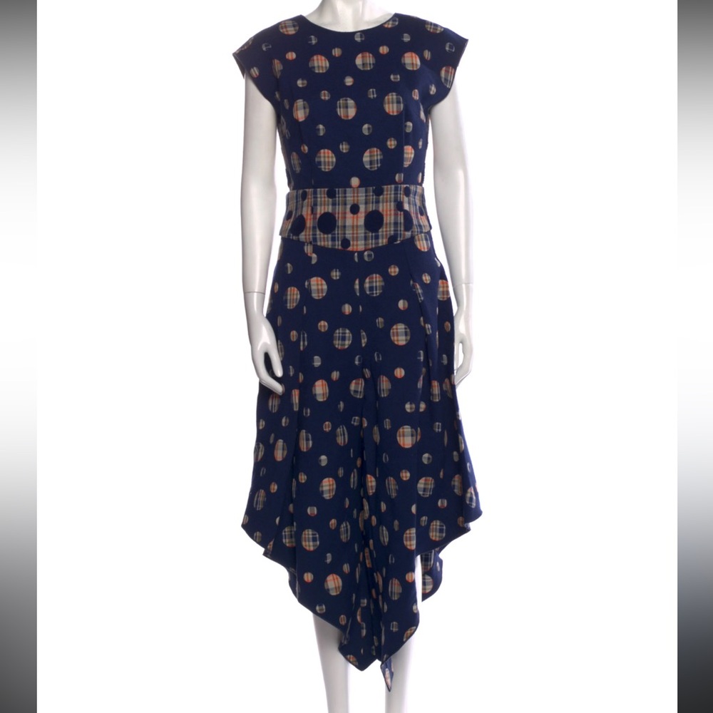 Hanh Merriman
Polka Dot Print Scoop Neck Jumpsuit